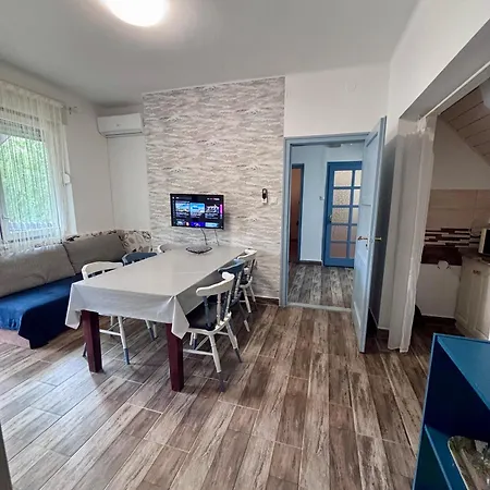 House Apartmán *