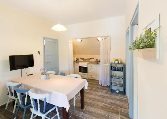 Apartament House