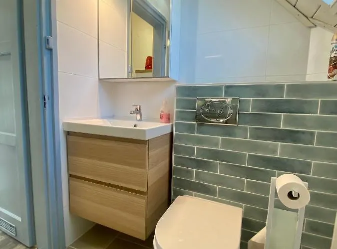 Apartament House *